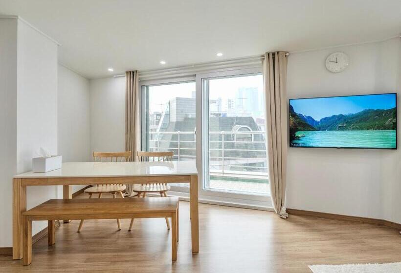 Студио Стандарт с Балконом, Harmony Stay