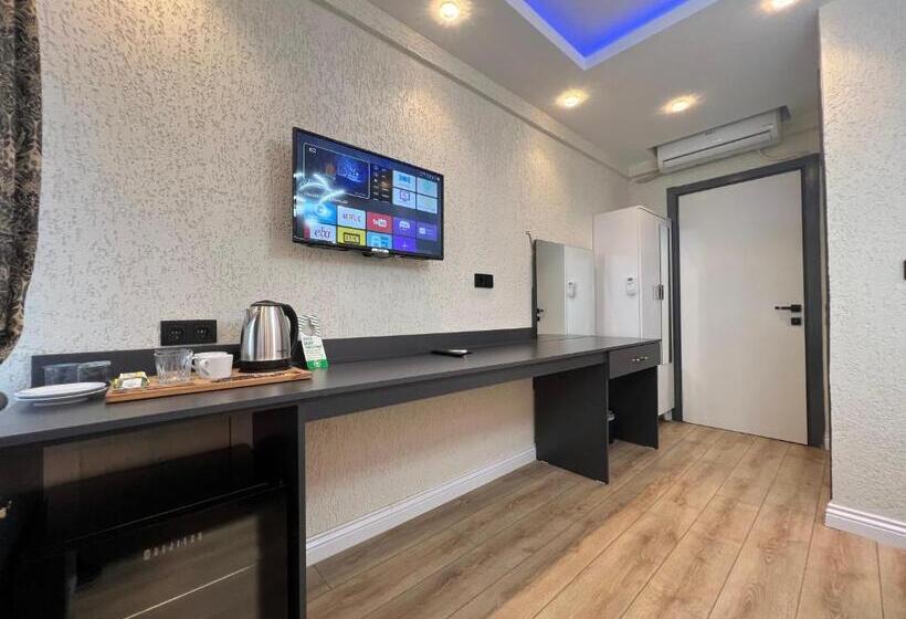 Standard-huone King-vuode, Feycem Suites&