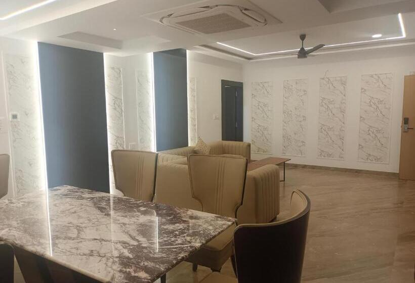 סוויטה נשיאותית, Kadamb Tree