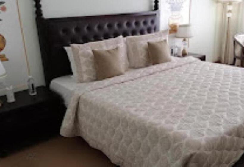 Номер Deluxe Кровать Кинг, Laxminarayan Club & Resort Vadodara