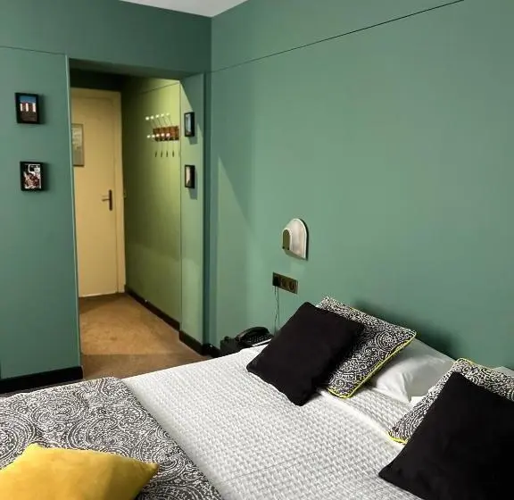 身障者適用キングサイズベッドルーム, Le Téméraire Hôtel