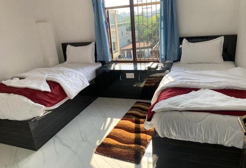 Standard Room, Royalwood City Inn