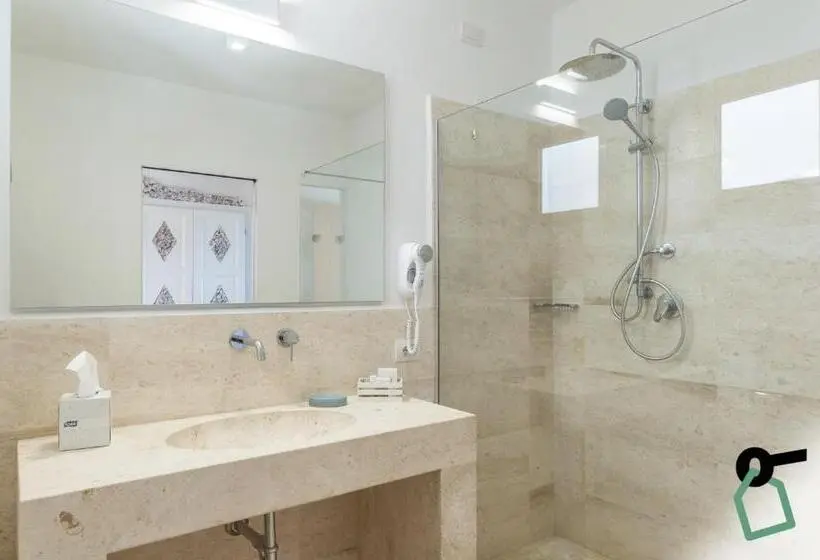 Standard-huone Merinäkymä, Hotiday Room Collection   Porto Cervo