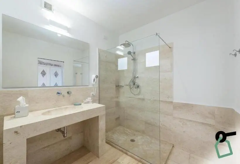 Standard-huone Merinäkymä, Hotiday Room Collection   Porto Cervo