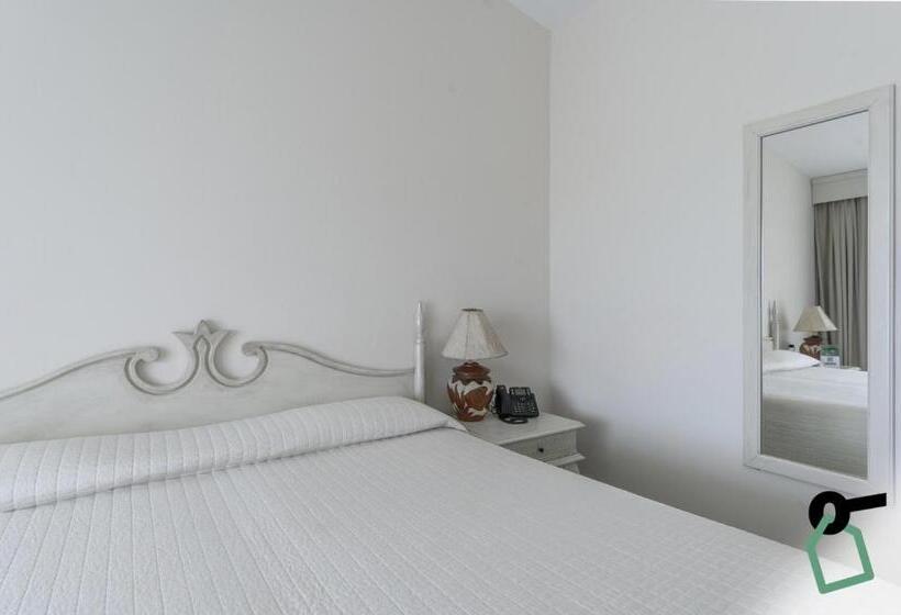 חדר סטנדרט נוף לים, Hotiday Room Collection   Porto Cervo