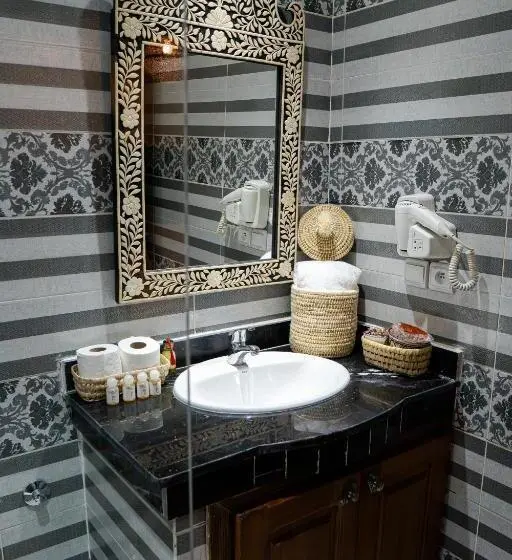 اتاق لوکس با چشم‌انداز استخر, Darif S Riad & Spa