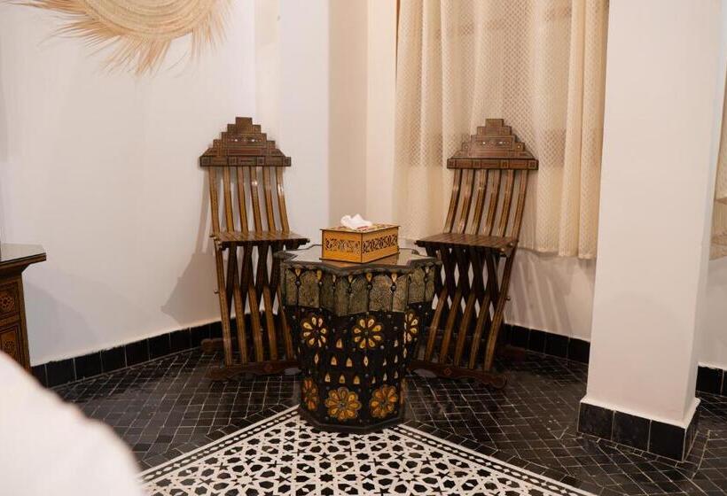 اتاق لوکس با چشمانداز استخر, Darif S Riad & Spa