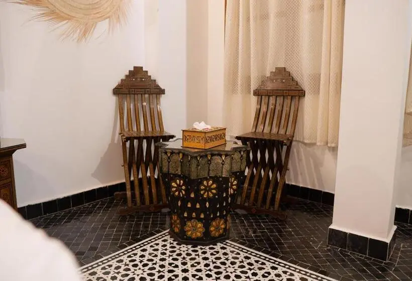 اتاق لوکس با چشم‌انداز استخر, Darif S Riad & Spa