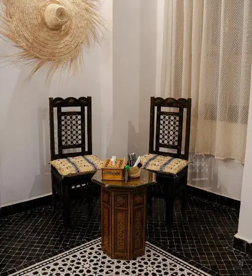 اتاق لوکس با چشم‌انداز استخر, Darif S Riad & Spa