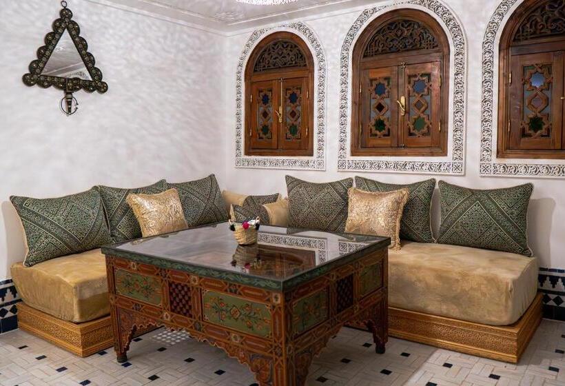 سوییت جونیور, Darif S Riad & Spa