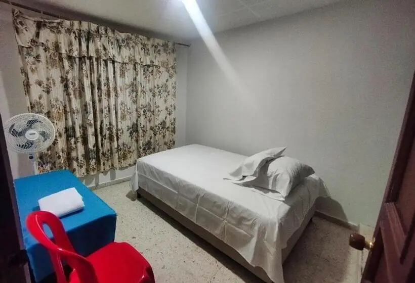 Standard Yhden Hengen Huone, Hostal, Casa Jaramillo