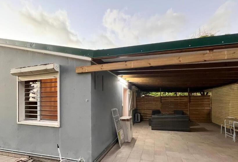 스탠다드 룸, Studio Roselande