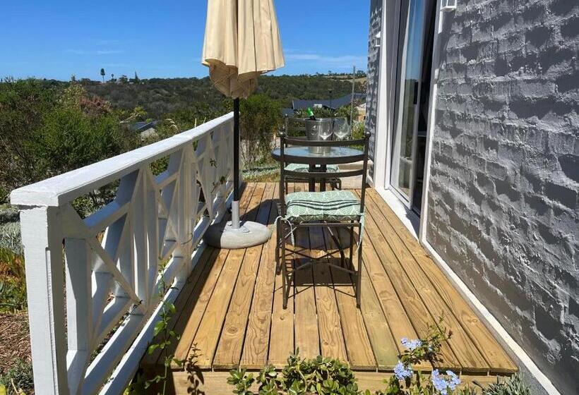 ガーデンビュースタンダードルーム, The Lily Suite