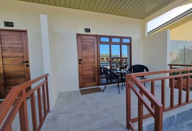 Номер Deluxe, 34k Hotel And Resort Powered By Cocotel