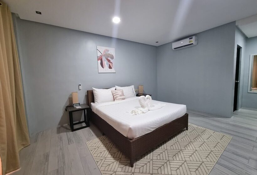 Номер Deluxe, 34k Hotel And Resort Powered By Cocotel