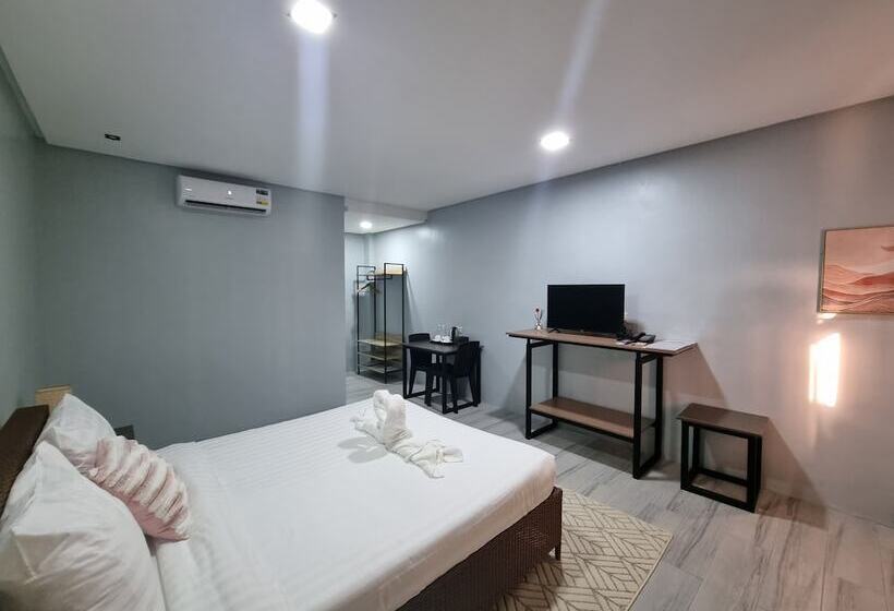 Номер Deluxe, 34k Hotel And Resort Powered By Cocotel