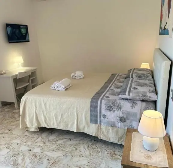استودیوی استاندارد, Gli Amici Della Puglia