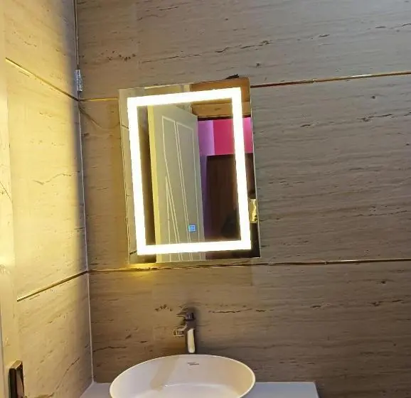 Deluxe-huone, Ashok Vihar