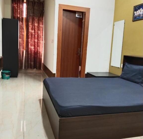 Chambre Standard, Galaxy Inn