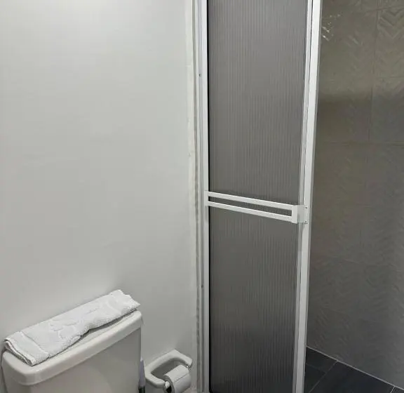 Standard Yhden Hengen Huone, Hostal Pajuil