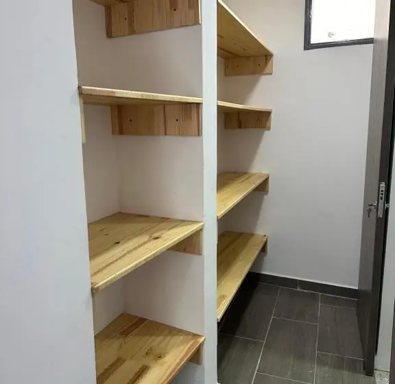 Standard Kolmen Hengen Huone, Hostal Pajuil