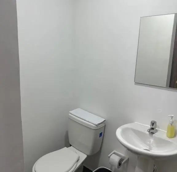 Standard Kolmen Hengen Huone, Hostal Pajuil