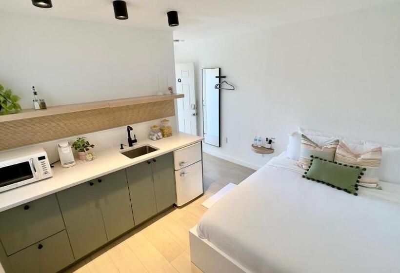 غرفة قياسية, Miami Cute