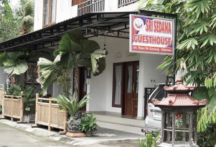 Номер Deluxe, Sri Sedana Guest House