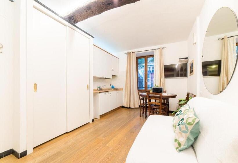 اتاق استاندارد چهار تخته با چشمانداز دریا, The Vernazza Main Plaza   Rooms & Suites