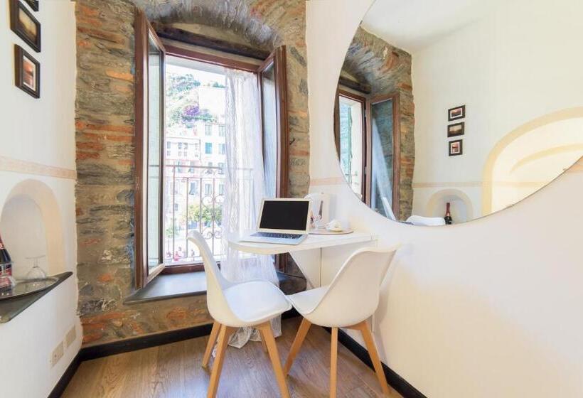 اتاق استاندارد با چشمانداز دریا, The Vernazza Main Plaza   Rooms & Suites