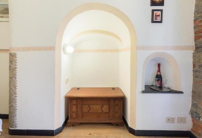 اتاق استاندارد با چشمانداز دریا, The Vernazza Main Plaza   Rooms & Suites