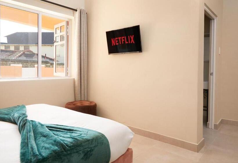 プールの見える1ベッドルームアパートメント, The City Club On Plein