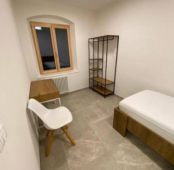 Standard Single Room Shared Bathroom