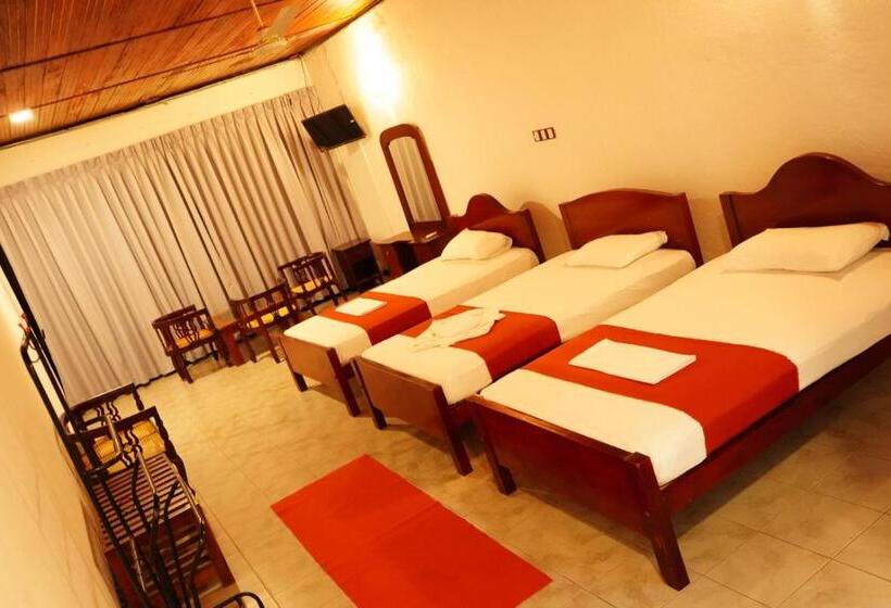 غرفة قياسية رباعية مزودة بشُرفة, Boa Vista