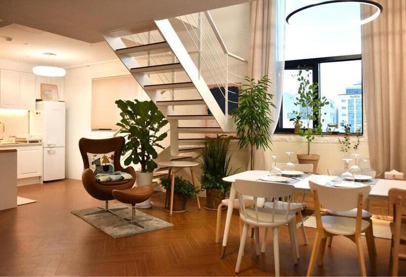 Suíte Vista Cidade, Garden Pool Villa Lee Chung Jung