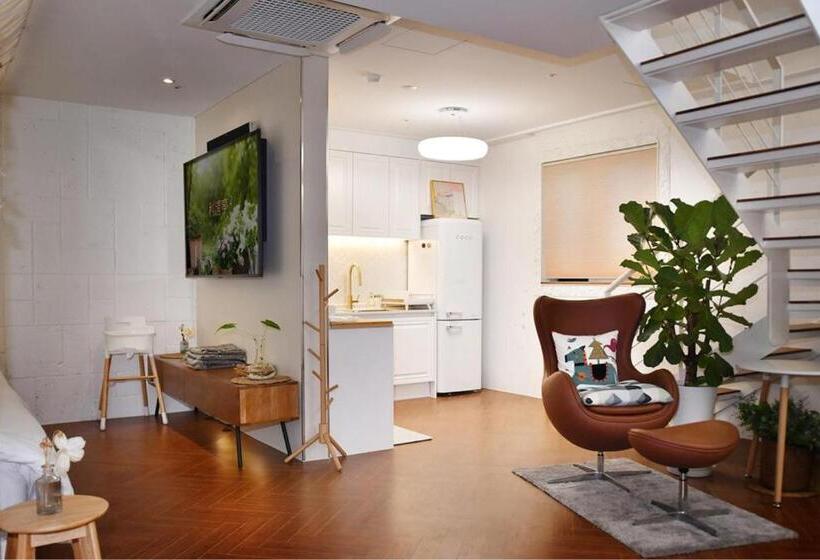 Suíte Vista Cidade, Garden Pool Villa Lee Chung Jung