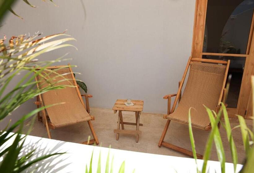 스탠다드 스튜디오 킹침대, Hide And Seek Resort