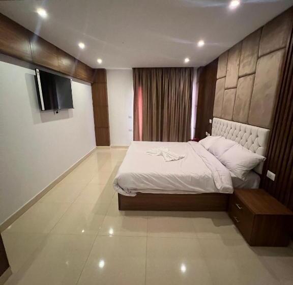 Svit med Balkong, King Pyramids View