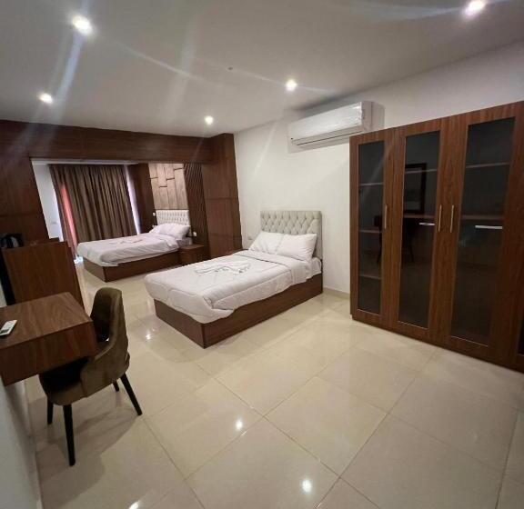 Svit med Balkong, King Pyramids View