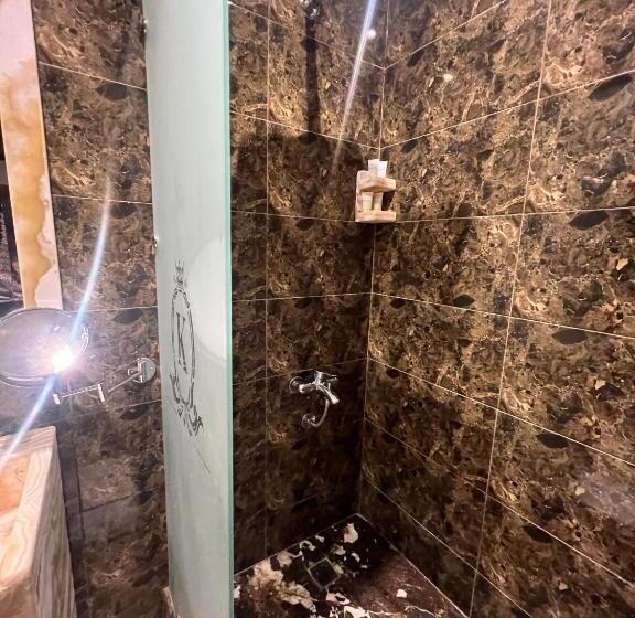 Deluxe Rum Trädgårdsutsikt, King Pyramids View