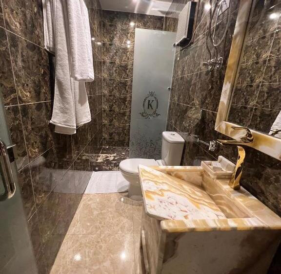 Svit Bergsutsikt, King Pyramids View