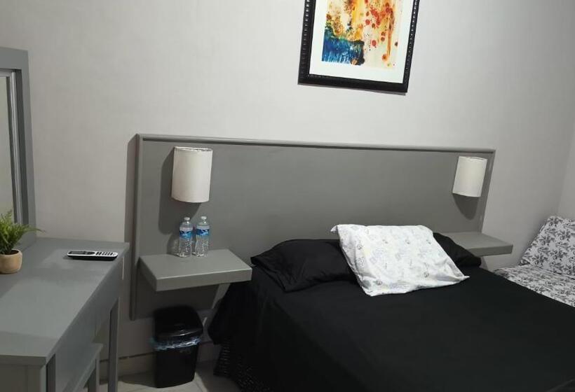 غرفة قياسية مطلّة علي البحر, Whale Tours And Sport Fishing Vista Mag Bay