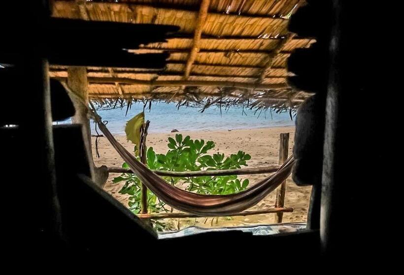 בקתה סטנדרטית, Simple Life Bungalows