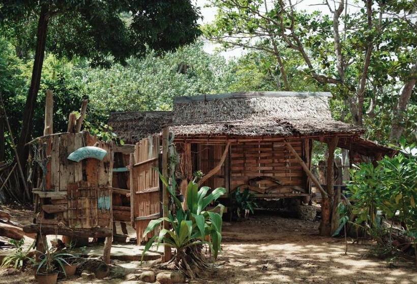 בקתה סטנדרטית, Simple Life Bungalows