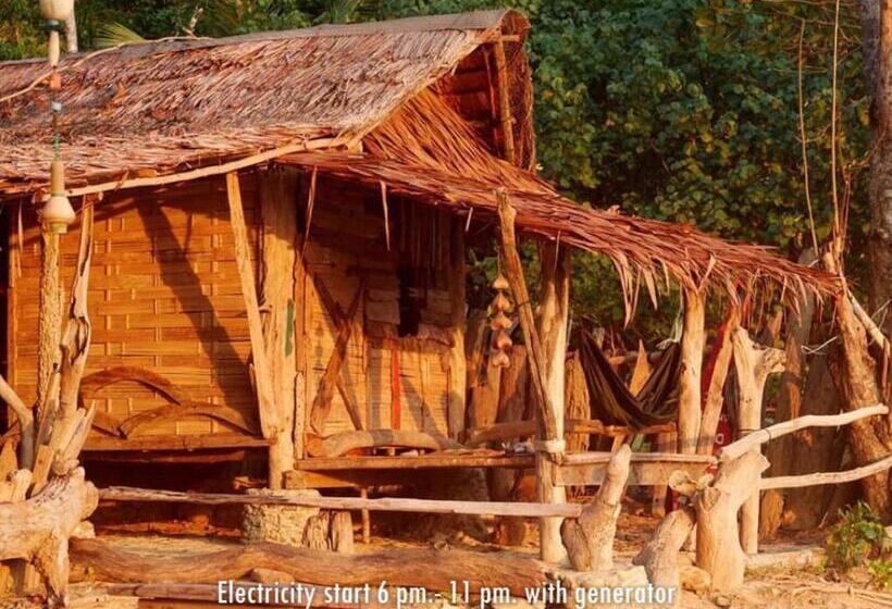 בקתה סטנדרטית, Simple Life Bungalows