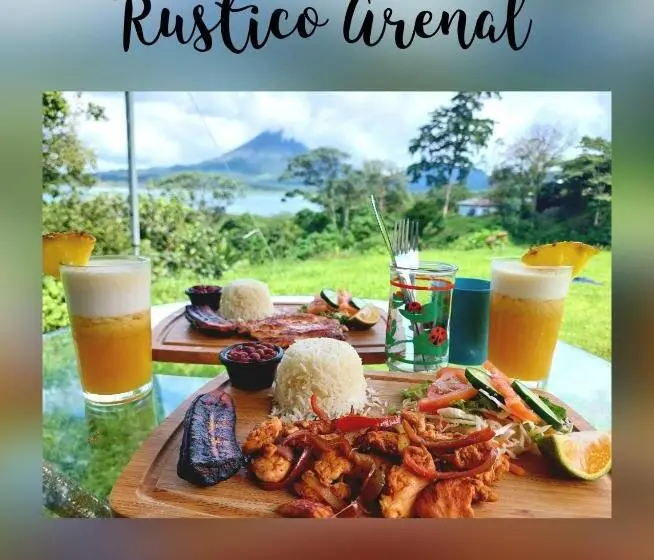 マウンテンビュースタンダードルーム, Rustico Arenal Glamping & Rooms