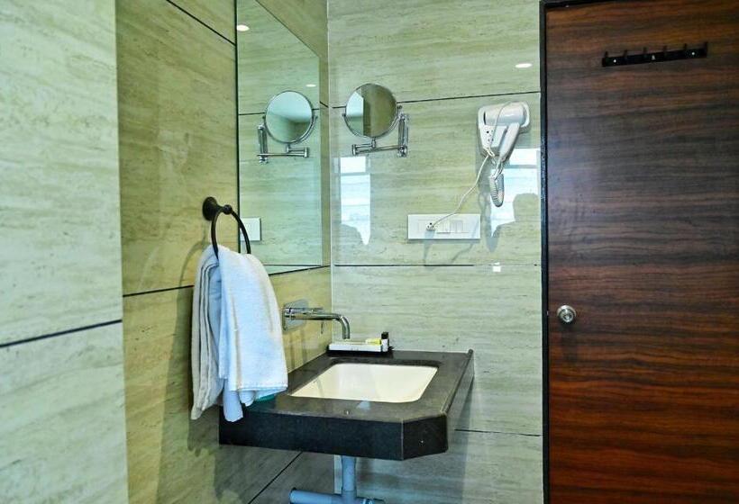 Номер Deluxe, The One Hotel Nashik