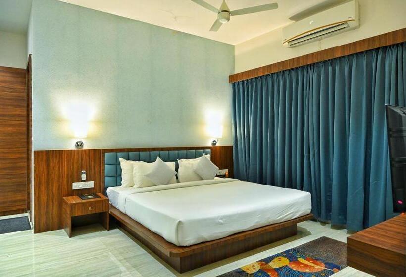 חדר דלוקס לשלושה, The One Hotel Nashik