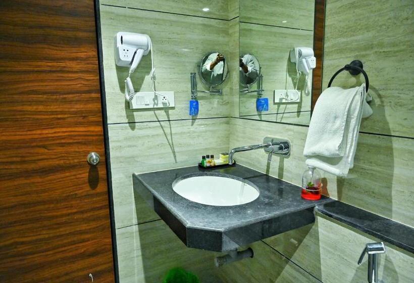 Президентский Люкс, The One Hotel Nashik