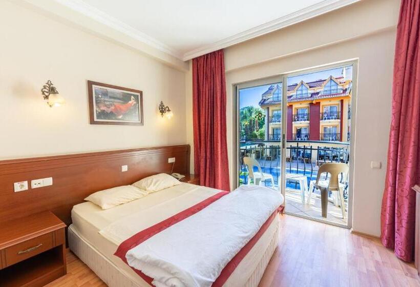 חדר סטנדרט יחיד עם מרפסת, Astoria Park Hotel & Spa All Inclusive